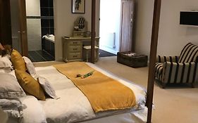 Gardeners Cottage Bed And Breakfast